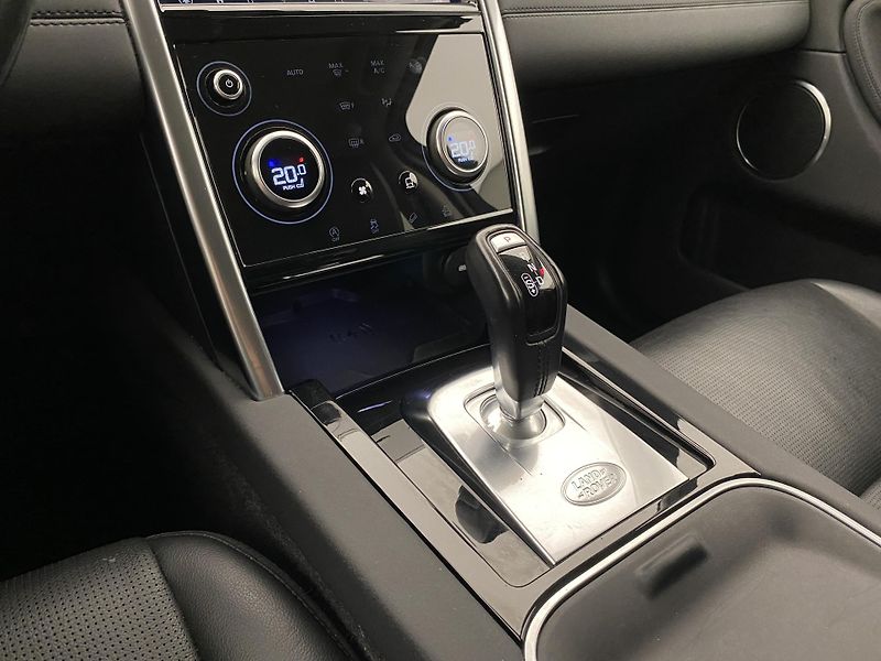 Land Rover Discovery Sport D150 S AWD AUT CZ - fotka 26 z 43