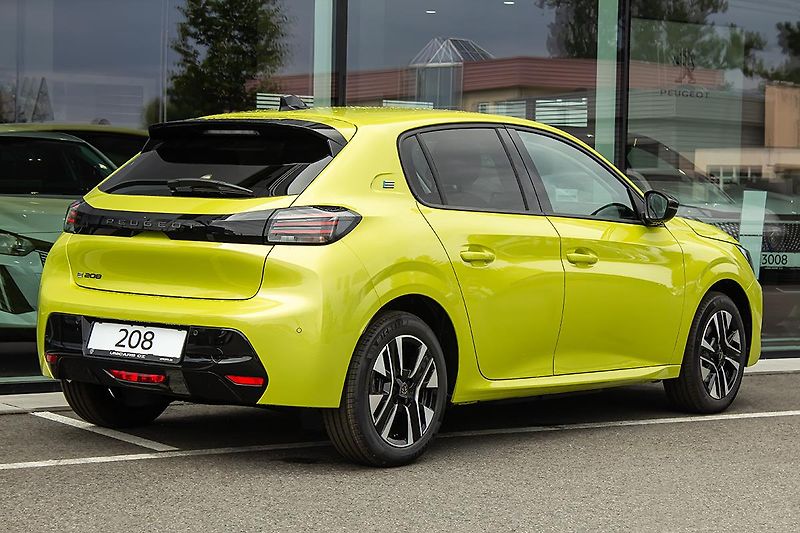 Peugeot 208 (2026) ALLURE Elektromotor 100 - fotka 5 z 19