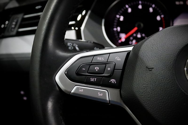 Volkswagen Passat B8 FL Var. 2.0 TSI 140 kW DSG - fotka 24 z 46