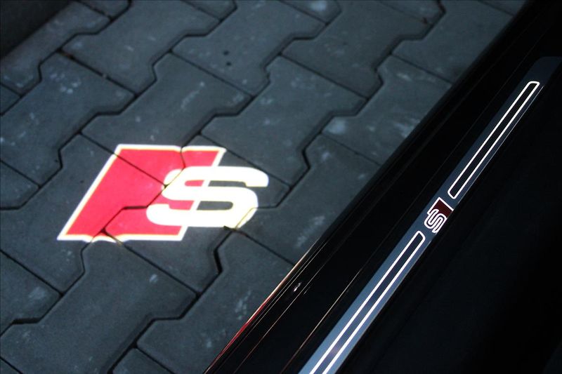 Audi A4 40TDI Q/S-LINE/ZÁRUKA/DPH/CZ - fotka 15 z 44