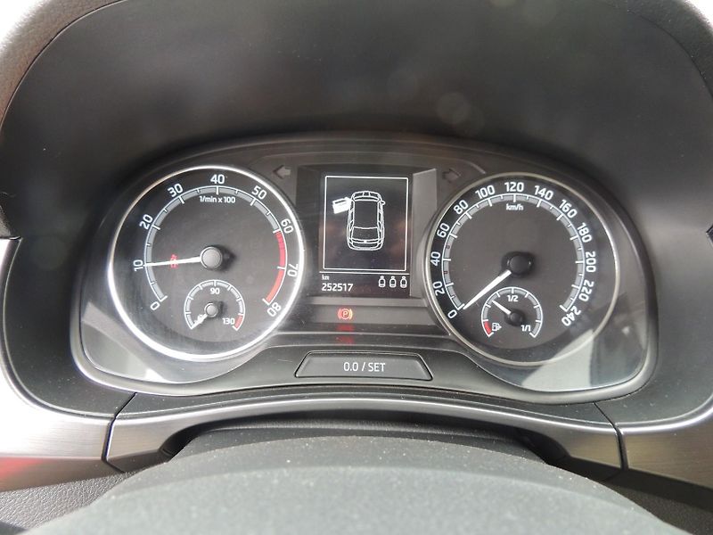 Škoda Fabia (2020) 1.0TSi Combi,70kw,Style,ČR,TZ - fotka 21 z 49