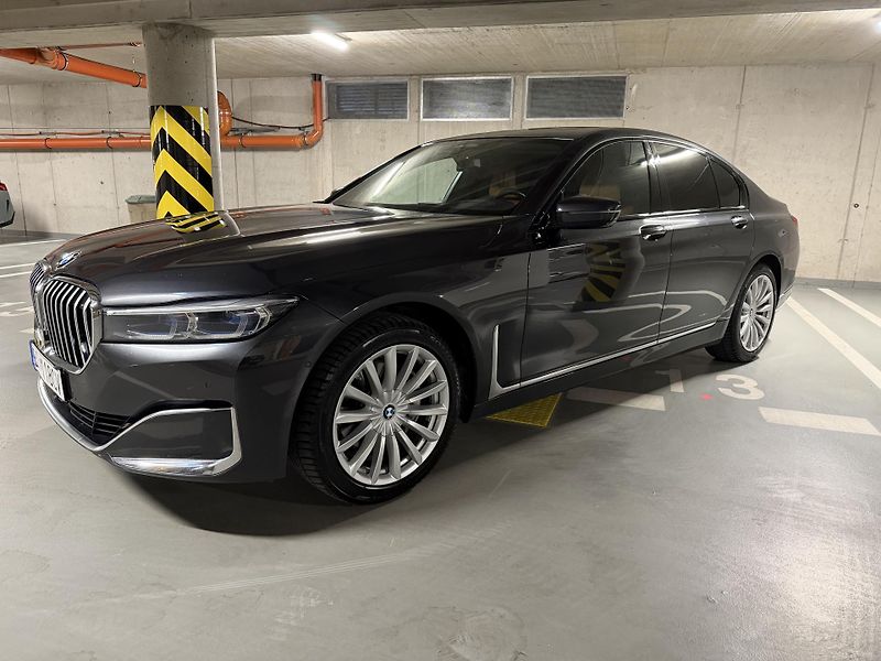 BMW Řada 7 (2019) - fotka 3 z 11