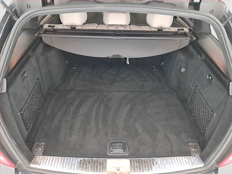 Mercedes-Benz Třídy C (2012) C 350 CDI, Automat, Navi - fotka 14 z 16
