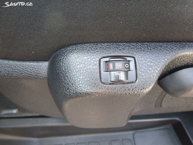 Opel Zafira 2,0HDI-110KW-STK 9/2027 - fotka 23 z 28