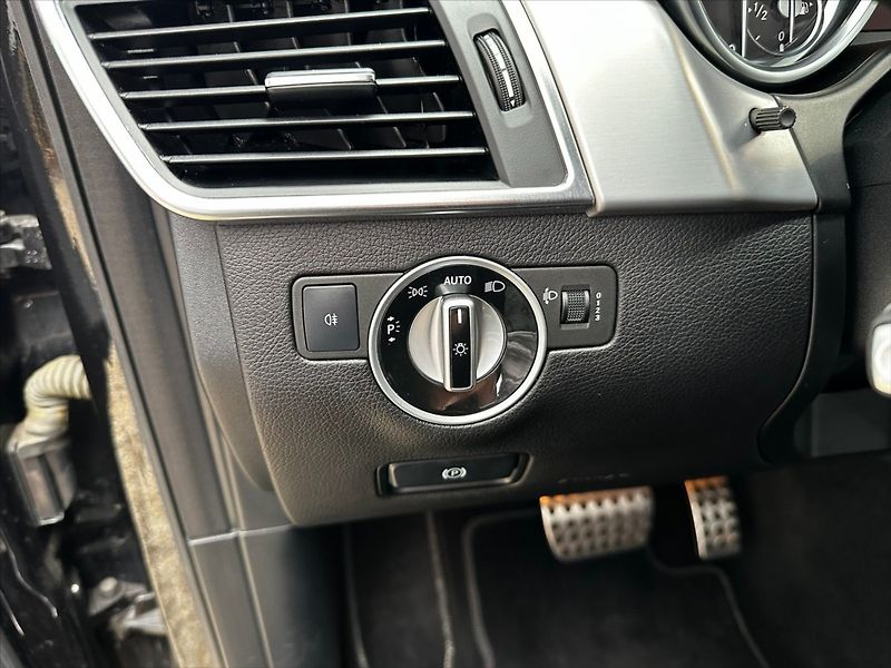 Mercedes-Benz Třídy M 2,2 ML 250CDI 150kW - fotka 21 z 46
