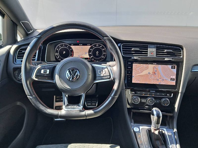 Volkswagen Golf (2018) GTI PERFORMANCE 2.0 TSI DSG7 - fotka 5 z 32