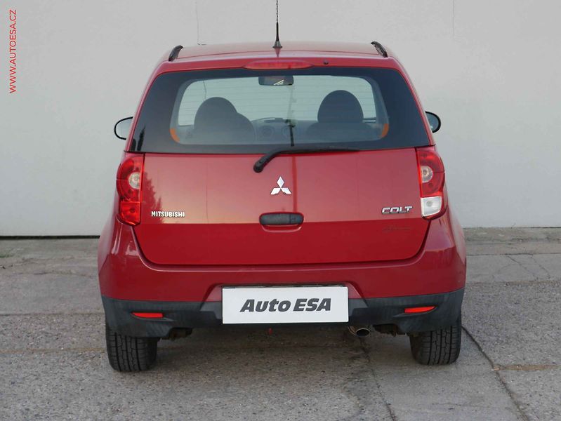 Mitsubishi Colt (2011) 1.3i, ČR, servis.kniha, AC - fotka 5 z 14