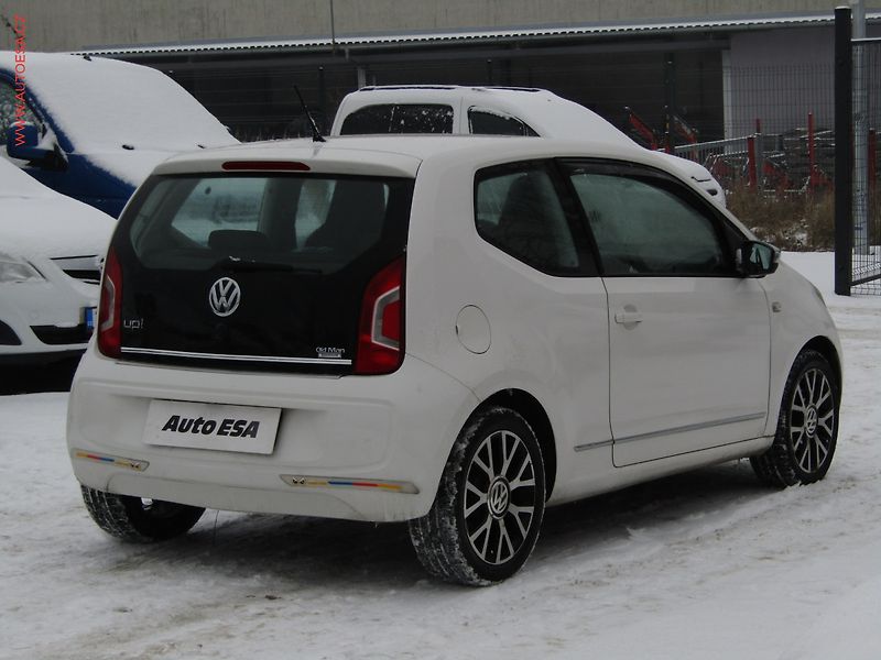 Volkswagen up! (2012) 1.0 i, AC - fotka 4 z 16
