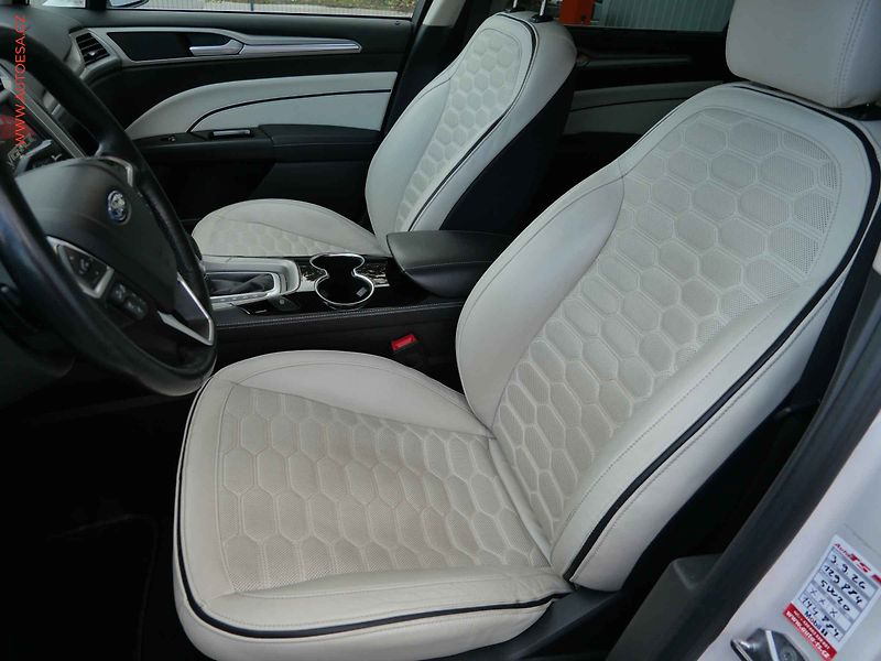 Ford Mondeo (2017) 2.0 EB, 2.maj,ČR, Titanium - fotka 9 z 29