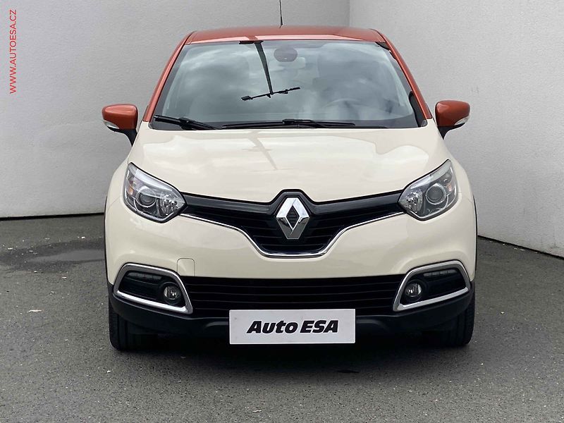 Renault Captur (2016) 0.9 TCe, ČR, AC, tempo, park - fotka 2 z 16