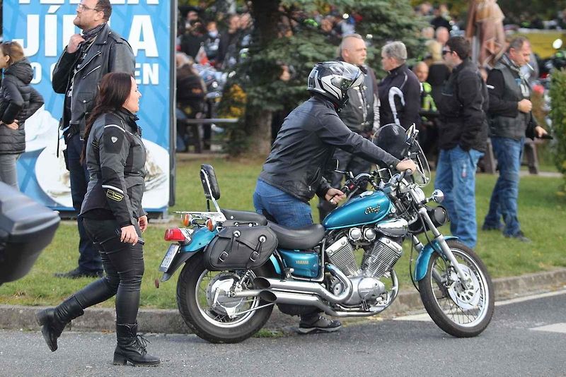 Motobobři, zakopání pincka 28. října 2023.