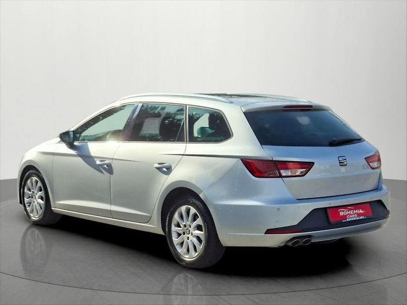 Seat Leon 2,0 110 KW ST FR Panorama - fotka 5 z 19