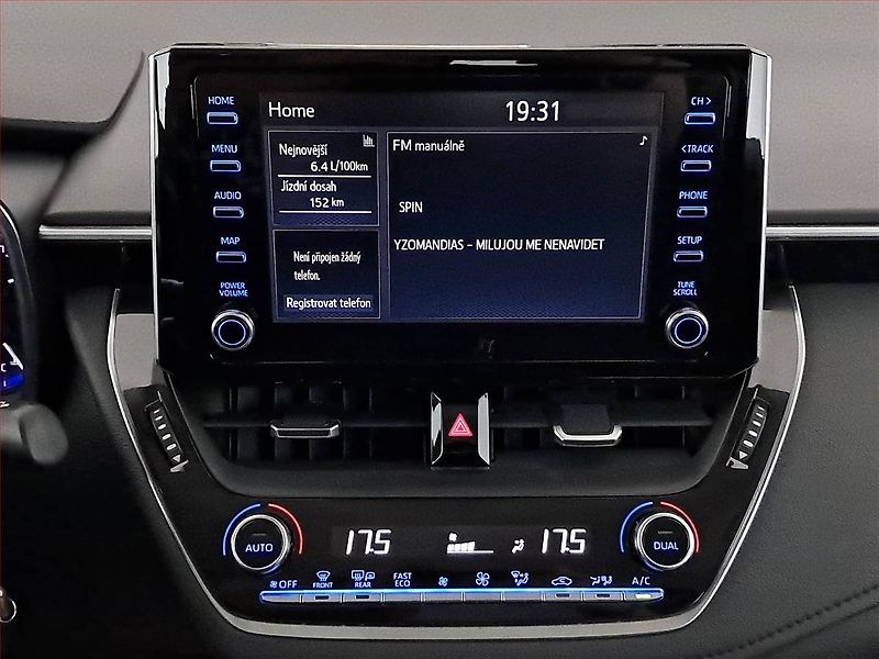 Toyota Corolla (2020) 1.6 Valvematic, ČR,1.maj - fotka 12 z 18