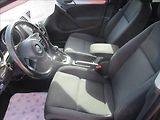 Volkswagen Golf 1,6 i, klima,serviska,1.maj., - náhled 13