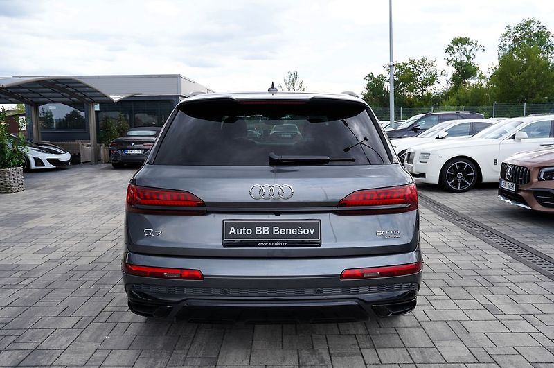 Audi Q7 50 TDI/Q/360/20/Sline/DPH - fotka 5 z 50