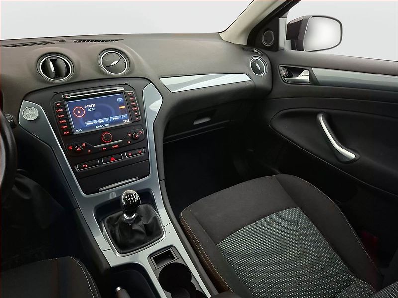Ford Mondeo (2010) 2.0 TDCi, po STK, Tažné - fotka 8 z 17