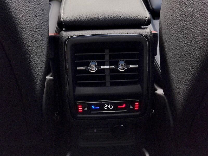 Škoda Kodiaq (2024) Selection  2,0 Tdi 142 Kw 4x4 - fotka 33 z 45
