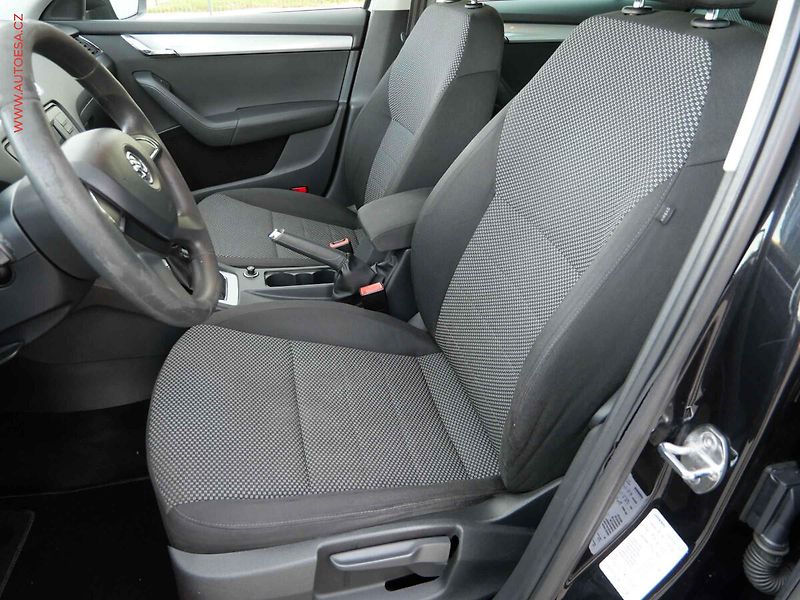 Škoda Octavia (2013) 1.2TSi, Ambition, autoAC - fotka 9 z 17
