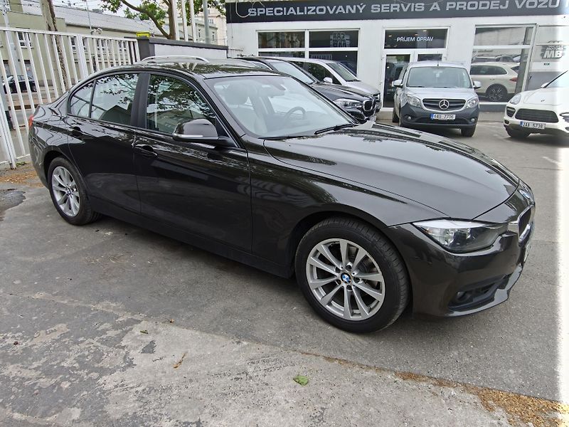 BMW Řada 3 320i xDrive, 1.majitel - fotka 7 z 25