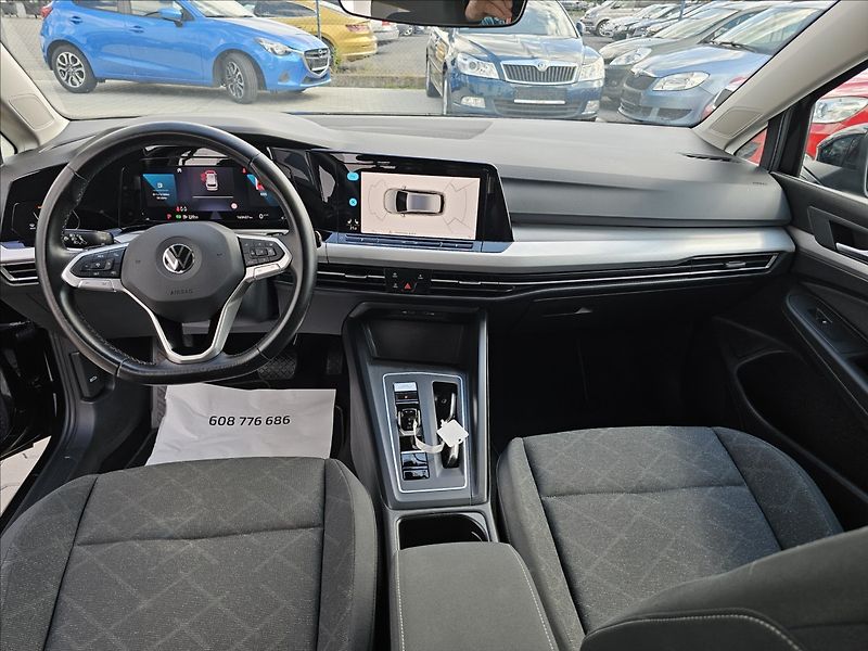 Volkswagen Golf 8 2,0TDi 110KW DSG STYLE - fotka 26 z 41