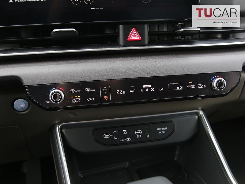 Kia Carnival (2025) 3.5 V6 Benzín Automat 8 Míst  - fotka 20 z 45