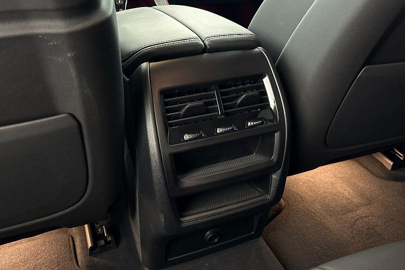 BMW X5 xDrive40d - fotka 27 z 29