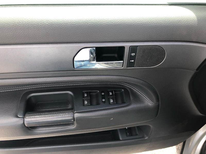 Volkswagen Touareg A 3,0 TDI - fotka 15 z 26