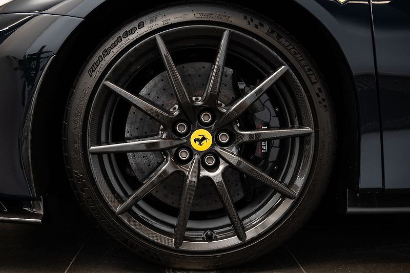 Ferrari SF90 Asseto Fiorano Karbo/JBL - fotka 20 z 26