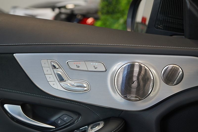 Mercedes-Benz Třídy C (2022) 63s*AMG*CERAMIC*HUD*CARBON*360 - fotka 27 z 44