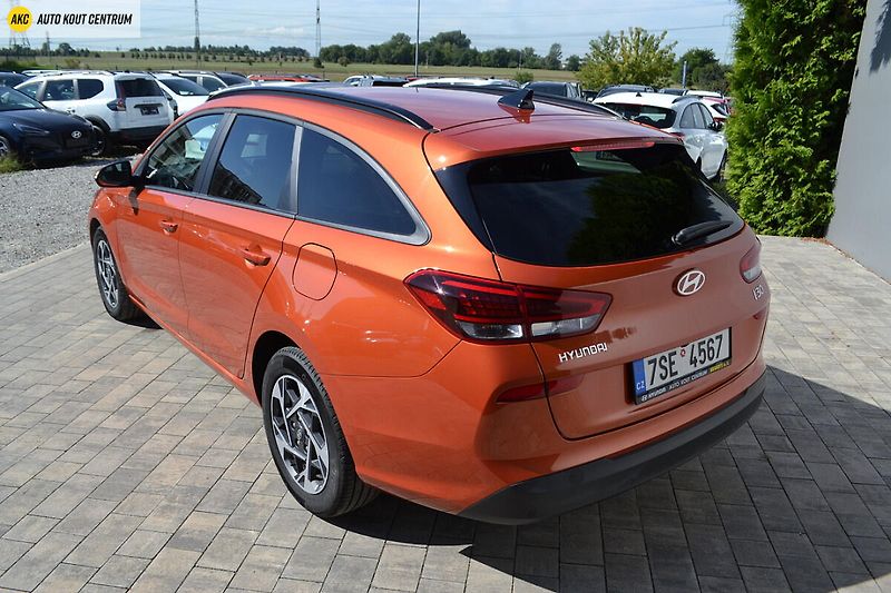 Hyundai i30 WG 1.5T-GDI 103KW DCT FAMILY N - fotka 3 z 41