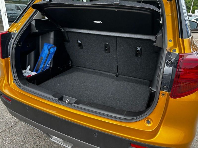 Suzuki Vitara 4x4 automat Elegance - fotka 10 z 11