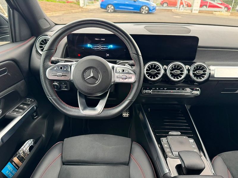 Mercedes-Benz GLB 220d 4MATIC AMG - fotka 8 z 27