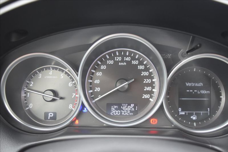 Mazda CX-5 2,0 i 118KW 4X4 AUTOMAT KŮŽE - fotka 41 z 54