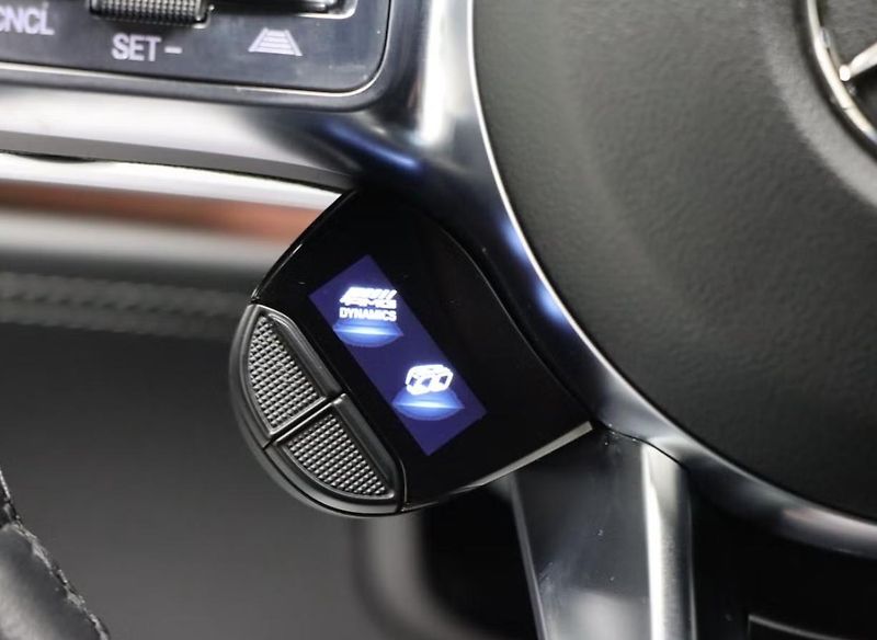 Mercedes-Benz AMG GT 63 S 4M HuD Pano. 360k Matrix - fotka 22 z 28