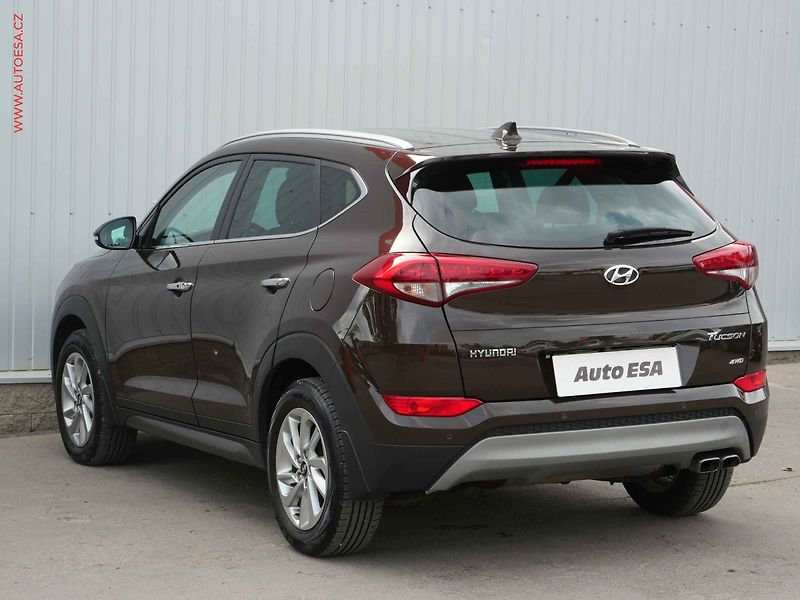 Hyundai Tucson (2017) 2.0 CRDi 4x4, 1.maj,ČR, Style - fotka 6 z 26