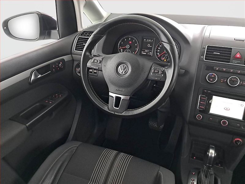 Volkswagen Touran (2012) 1.4 TSI, Automat, Navi - fotka 7 z 17