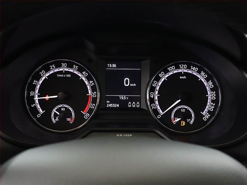 Škoda Octavia (2017) Ambition 1.6 TDI, Serv.kniha - fotka 8 z 14