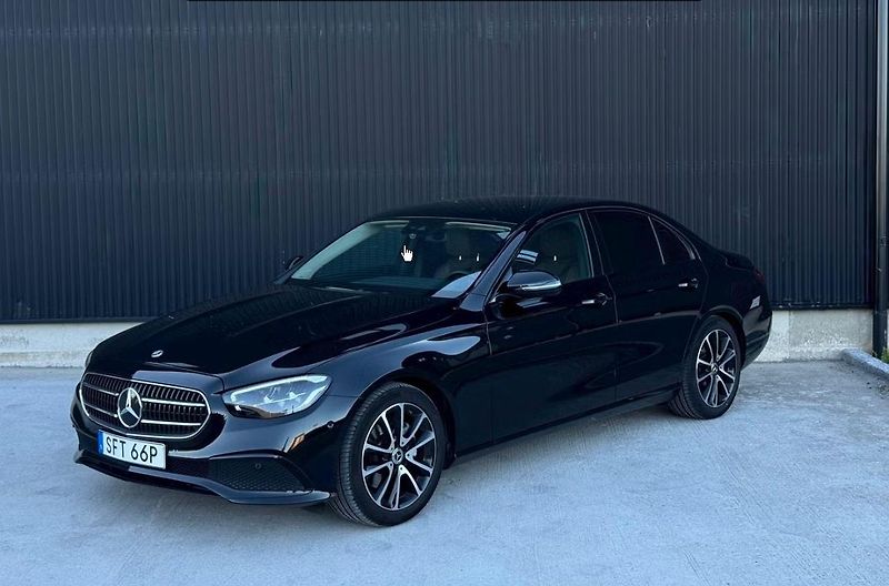Mercedes-Benz Třídy E 220 d Avantgarde Kamera  - fotka 1 z 19