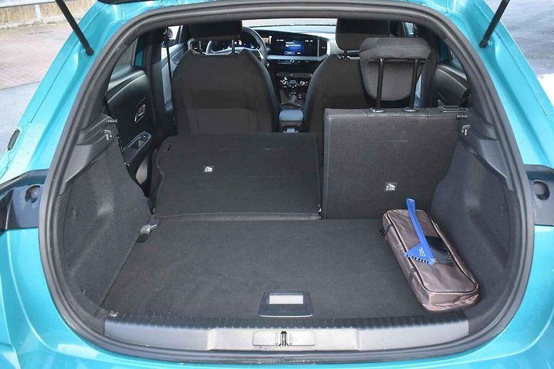 Opel Mokka je stále jedno z nejhezčích malých SUV.