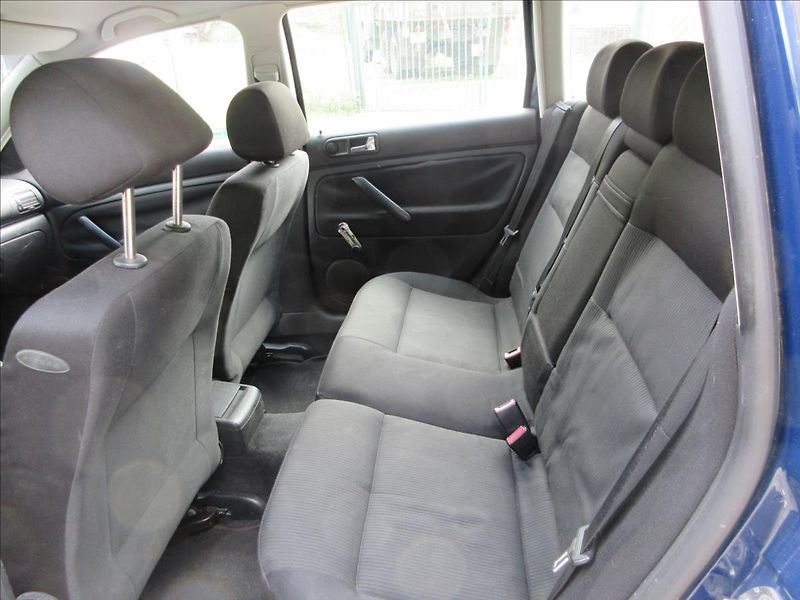 Volkswagen Passat 1,9 TDi, Klima, Vyhř. sed. - fotka 15 z 25