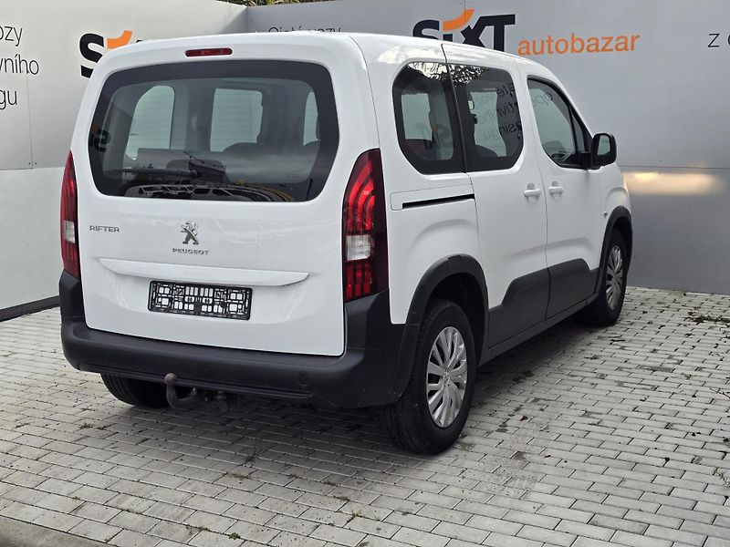 Peugeot Rifter  Active 1,5 BlueHDi (75 kW - fotka 5 z 8