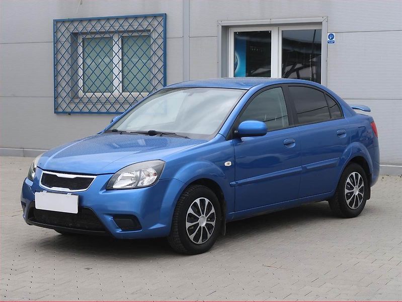 Kia Rio (2010) 1.4 16V, po STK, jezdí skvěle - fotka 2 z 14