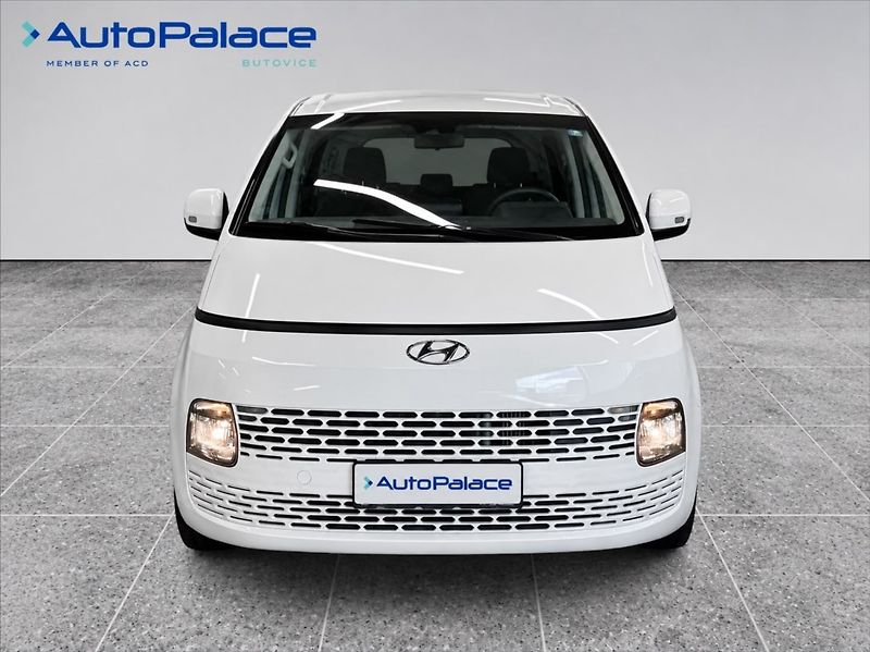 Hyundai Staria 2,2 130 KW COMFORT KAM DPH 9 m - fotka 2 z 16
