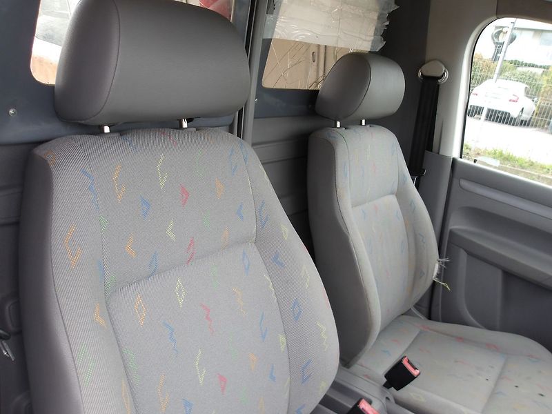 Volkswagen Caddy 1,4i  ČR JEZDÍ VÝBORNĚ ! - fotka 15 z 21