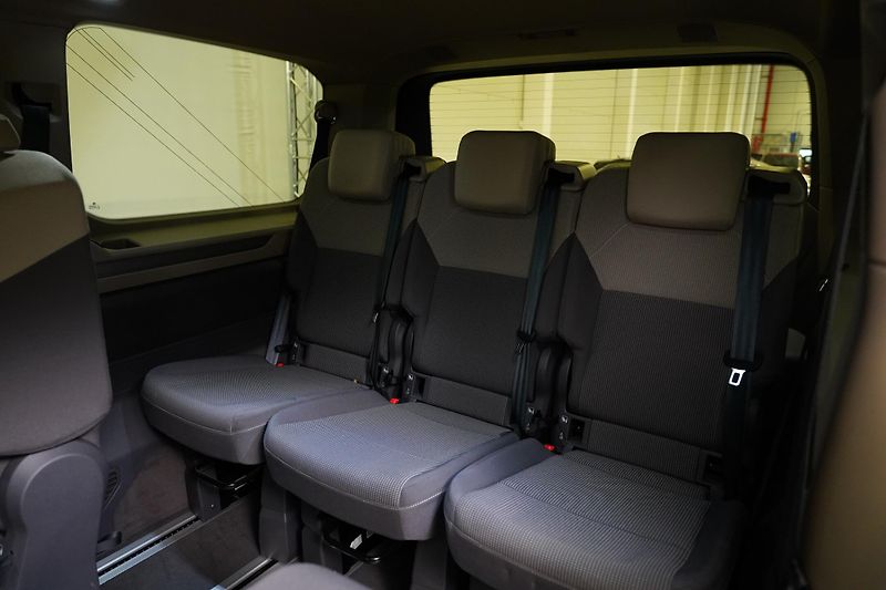 Volkswagen Multivan - fotka 24 z 28