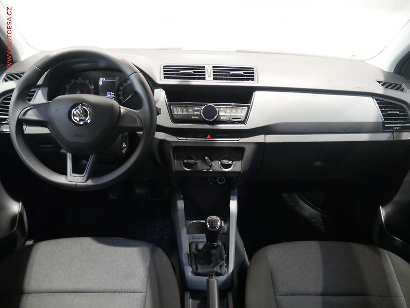 Škoda Fabia (2020) 1.0i, 2.maj,ČR, Active - fotka 8 z 14