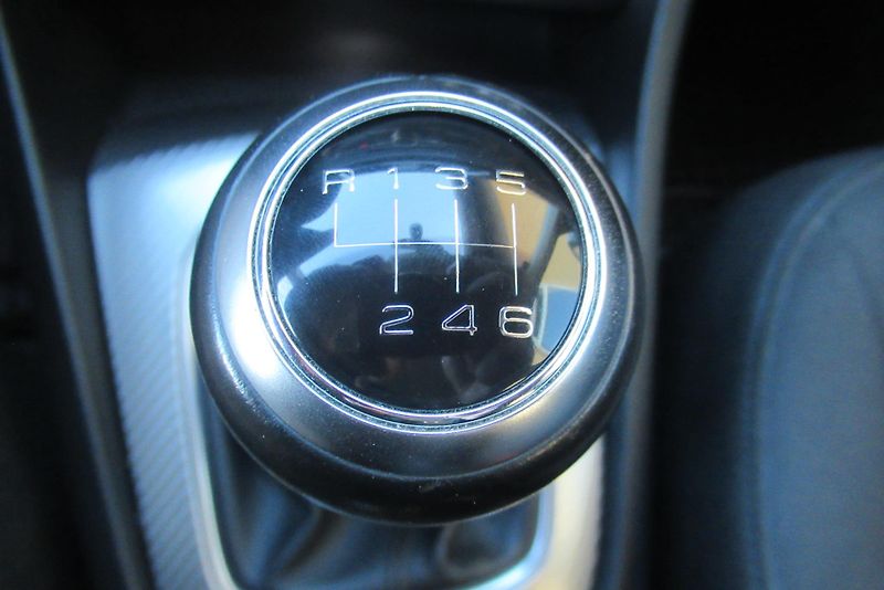 Audi Q3 2.0 TDI QUATTRO NAVI TAŽNÉ - fotka 19 z 33