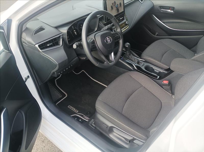 Toyota Corolla 1,8 Style - fotka 11 z 20