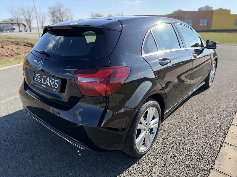 Mercedes-Benz Třídy A 180i SPORT LED NAVI SERVISKA - fotka 5 z 37