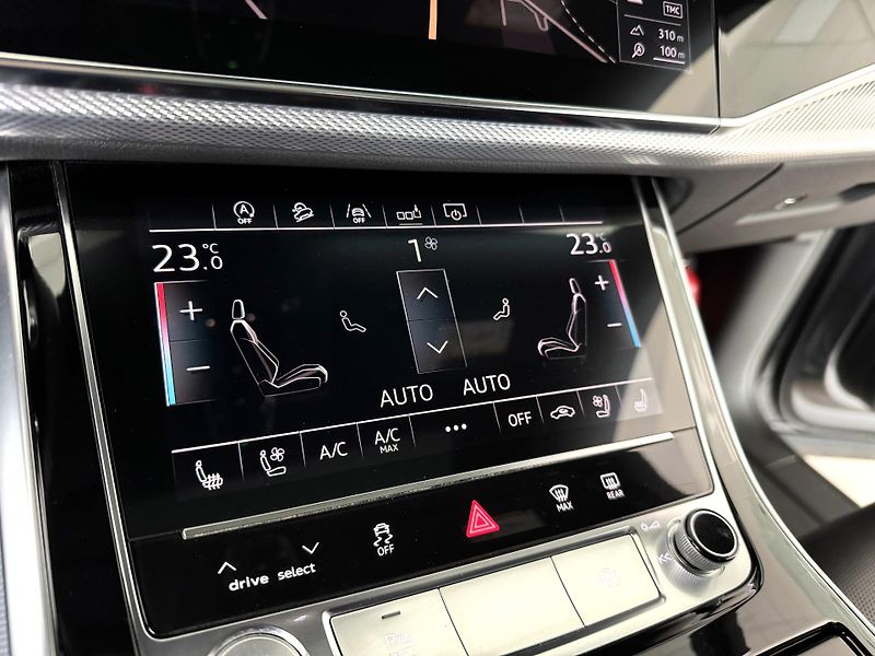 Audi Q8 50TDI Quattro*S-LINE*REZERVACE - fotka 24 z 42